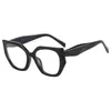 Gafas de Sol de Plástico Ligero Ojo de Gato Simples Anti-Luz Azul Lentes Planas Gafas de Sol de Moda Europeas y Americanas Montura de Gafas de Moda Clinker