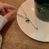 Collar con colgante de un toque de verde para mujer 2024 nueva cadena para suéter cadena hip-hop para clavícula cadena para el cuello
