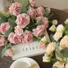 Rosas Chá de Três Cabeças Artificiais de Alta Qualidade com Borda Assada, Novo Arranjo de Flores para Decoração de Entrada de Casa Estilo Chinês, Adereços de Fotografia