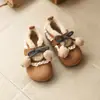 Ropa exterior nueva de estilo coreano linda para niñas Otoño e Invierno Zapatos peludos para bebés Forro polar para Heattech y Versátiles Zapatos de algodón de moda de princesa