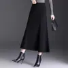 Falda midi de lunares negros para mujer, nuevo estilo otoño 2026, de cintura alta, falda sirena adelgazante, elegante y con estilo, falda bodycon de longitud media