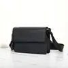 Nova Bolsa Transversal Masculina 2026, Bolsa de Ombro Simples e Estilosa, Bolsa Quadrada Pequena Casual para o Dia a Dia, Bolsa Masculina Versátil da Moda