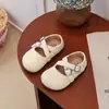 Sapatos Femininos Mary Jane de Couro Estilo Retrô Primavera e Outono Solado Macio Sapatos de Uma Sola Fivela Cruzada Sapatos de Princesa para Bebês e Crianças kids Sapatos Infantis