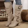 Botas Altas de Cuero Gamuzado con Tacón Grueso Transfronterizas Europeas y Americanas de Moda Nueva Tacón Alto Talla 43 Comercio Exterior Europeo y Americano Botas de Otoño e Invierno Venta al por Mayor Talla Grande