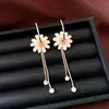 Brincos de Agulha de Prata Banhados a Ouro Real 18K com Tassel de Flor de Resina Cravejada de Diamantes, Brincos de Luxo Leve de Alta Qualidade, Acessórios de Orelha Estilo Retrô
