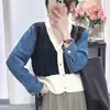 Novo suéter de outono e inverno com decote V e mangas jeans para mulheres, corte solto, design color-blocking, cardigã de tricô retro artístico