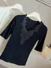 Top de punto versátil estilo coreano con retazos de encaje, cuello en V, manga corta para mujer, diseño francés de verano, elegante y entallado