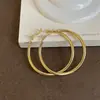 Pendientes de aro geométricos retorcidos de metal liso estilo Ins para mujer, simples, para el trabajo, con temperamento, versátiles, modernos, pendientes de moda, joyería para orejas