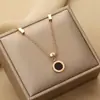 Collar de Acero de Titanio con Números Romanos Transfronterizo Europeo y Americano Más Vendido Diseño de Nicho Cadena Cuadrada No se Desvanece Cadena para Clavícula Joyería