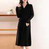 Falda de Lana Cruzada con Cuello en V para Mujer 2026 Otoño e Invierno Nuevo Estilo Falda de Punto Larga hasta la Rodilla con Cordón Adelgazante de Longitud Media