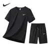 Nuevo Traje de Seda Helada de Manga Corta de Verano para Hombre, Conjunto de Dos Piezas, Camiseta de Cuello Redondo y Shorts, Traje Deportivo Casual de Secado Rápido para Hombre