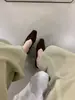 Otoño 2026 Nuevo Retro Francés Tacón Grueso Punta Cuadrada Zapatos Planos de Corte Bajo Mocasines Elegantes de Slip-On para Mujer Zapatos de Frijol