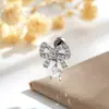 Pingente de Osso da Orelha de Liga de Titânio com Cravação de Diamantes em Formato de Gota e Laço Novo de Henson