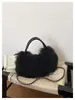 Bolso de cubo de felpa transfronterizo estilo ins de gran capacidad, bolso de hombro y bandolera para mujer, nuevo bolso versátil de moda 2025