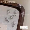 Doce Legal Picante Menina Cruz Zircônia Arte de Unha Celebridade da Internet Modelo Popular Tridimensional Retrô Estilo Escuro Com Diamantes Leve Luxo Super Brilhante Pedras Preciosas para Unhas