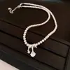 Collar Francés de Lujo Ligero Cuadrado Zircón Perla Cadena Sencilla de Alta Gama para Clavícula Diseño Exquisito Collar de Nicho para Mujeres