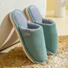 Pantuflas de Algodón para Hombre Hogareñas Otoño e Invierno Antideslizantes 2024 Nuevas para el Hogar Interior Cálidas Pantuflas de Peluche Pantuflas de Algodón para Mujer