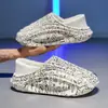 Nuevas Pantuflas de Algodón para Hombre de Otoño e Invierno con Suela Gruesa de Eva, Felpa y Cálidas, Adecuadas para que las Mujeres las Usen Afuera, Zapatos de Algodón para Hombre al por Mayor