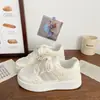 Tênis Brancos de Malha Transparente Branco Leitoso para Mulheres, Sola Grossa 2026 Novo Estilo de Verão, Tênis Esportivos para Estudantes com Design de Nicho Versátil