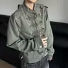 Jaqueta Napoleão masculina retro americana de gola alta e abotoamento duplo, apresentando um design estiloso inspirado na corte, corte slim e visual de jeans desgastado