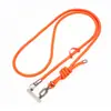 Almohadilla Universal para Correa de Teléfono Que No Bloquea el Puerto de Carga, Clip Metálico para Correa, Accesorio Integrado para Colgar el Teléfono
