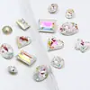 Dongzhou Rosa Sakura Recubierto Accesorios de Pedrería para Uñas Roca Dulce Corazón Retorcido Vidrio Puntiagudo Pedrería Brillante Adhesivo para Uñas Pedrería