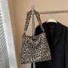 Bolso de Tela Estampado de Leopardo para Viajes Diarios para Mujer 2026 Nueva Moda Versátil de Gran Capacidad Bolso de Hombro Bolso Cruzado para Estudiantes
