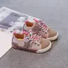 Zapatos para Niñas 2026 Primavera y Otoño Zapatos de Lona para Niños Casuales Transpirables Ligeros Zapatillas Deportivas para Niñas Modernos