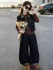 Conjunto de Chaleco de Mezclilla para Niñas Otoño 2026 Nuevo Estilo Coreano Camiseta de Manga Larga con Solapa Pantalones de Pierna Ancha Conjunto de Tres Piezas Moderno Genial