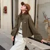 Jaqueta Curta Gola Alta Estilo Workwear Outono 2026 Feminina Solta Casual Top Tendência Versátil Emagrecedora Pequena