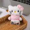 Chaveiro Fofo de Pelúcia Gato Kt Jogando Futebol Pingente de Bolsa Acessório de Mochila Presente/Brinde da Copa do Mundo 2026