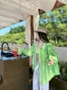Conjunto de Biquíni Verde Menta Três Peças com Saída de Praia com Proteção Solar + Calça Wide Leg Listrada para Mulheres, Ootd para Férias na Praia Roupa de Verão