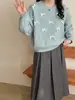Top de punto con lazo estéreo, nuevo para Otoño e Invierno 2025, cuello redondo, estilo coreano, suelto y de estilo suave, suéter de punto para mujer