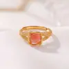 Anillo Yi Lu Yin Plata de Ley S925 Chapado en Oro Jade Hetian Jade de Agua Clara Rojo Agua Ágata Nan Hong Anillo Cuadrado Geométrico de Plata