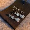 Pendientes largos de circonita de lujo con luz superbrillante, diseño exclusivo para mujer, 2024, nuevos y elegantes pendientes de alta gama.