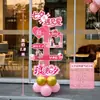 Montaje de escena del Día de San Valentín chino, decoración de ambiente, pancarta para cabina de fotos de evento romántico en tienda, letrero de pie, tablero KT y guía de pasillo
