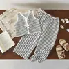 Conjunto de Dos Piezas de Verano Nuevo para Niñas: Chaleco de Rayas Retro con Lazo y Pantalones Largos, Conjunto de Punto Estilo Europeo y Americano Transfronterizo para Niñas