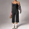 Conjunto de yoga com sensação de segunda pele para mulheres com alças ajustáveis, top esportivo de ginástica com costas bonitas, calça capri de cintura alta com efeito levanta bumbum e corte reto
