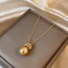 Estilo retro francés, sensación de lujo ligero y alta gama, collar de perlas en forma de corazón, aretes versátiles simples y únicos, exquisito juego de joyería