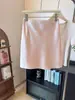 Falda de Acetato tipo Satín 2026 Primavera/Verano Nuevo Estilo Elegante Anti-Exposición Perlado Línea A Falda Hot Girl Mayoreo 9951