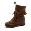 Botas de media pantorrilla retro Melard para mujer, colección otoño 2026, con cremalleras laterales, correas y un diseño que realza la altura y crea un efecto adelgazante, parecidas a las botas de boxeo y las botas Martin