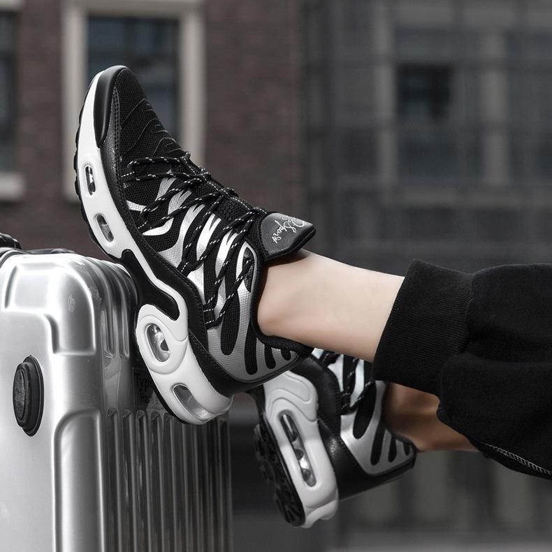 男鞋大码飞织运动鞋透气