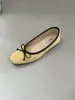Bailarinas cuadradas pequeñas estilo retro con lazo, nueva colección otoño 2026 para mujer, delicadas y perfectas con vestidos, zapatos de abuela