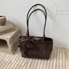 Bolso tote de seda con patrón tejido de moda estilo coreano para mujer, nuevo y versátil de gran capacidad 2026 para ir al trabajo, de hombro y axila