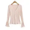 Cardigan de Punto Otoño 2026 Estilo Francés Suave Cuello en V Manga Acampanada Adorno de Volantes para Mujer Ajuste Delgado Temperamento Top con Abertura