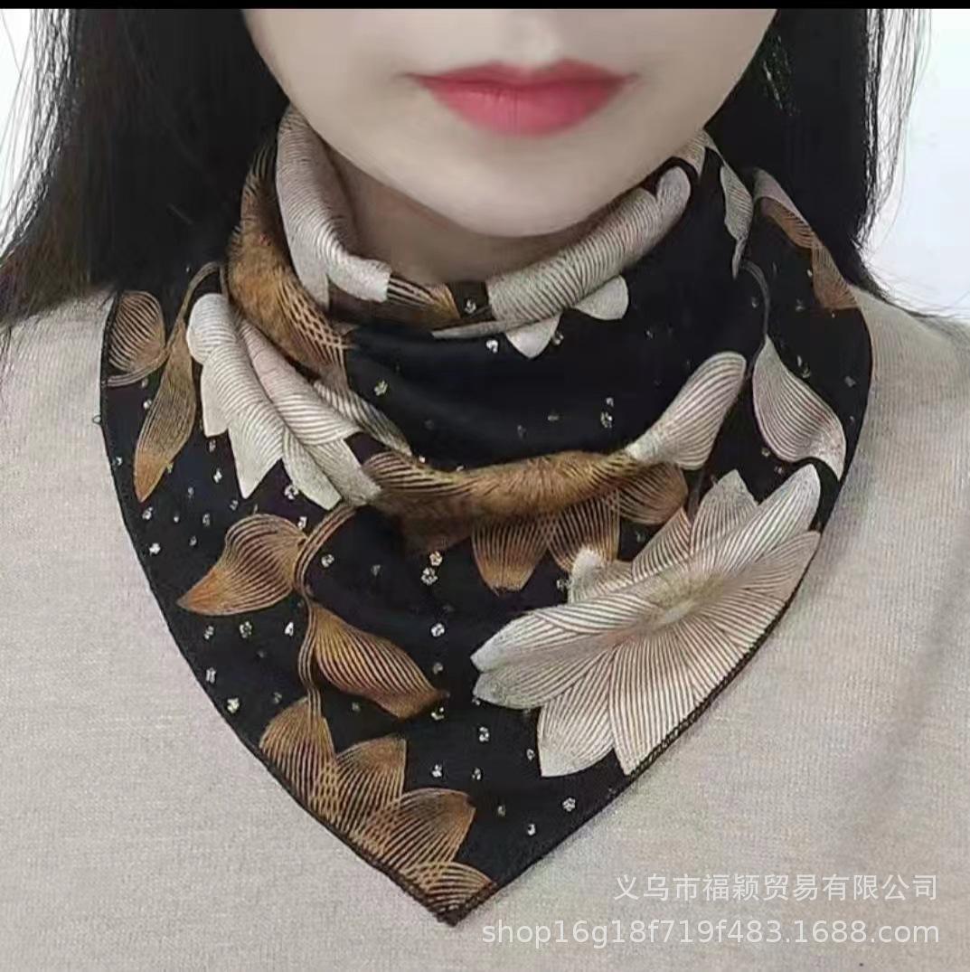 褐色细叶花朵.jpg