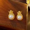 Aretes de Perlas de Amor con Hojas de Zirconia con Aguja de Plata Electrochapada en Oro Real Aretes de Tuerca Avanzados de Nicho Antiguo Medio Venta al por Mayor para Mujeres