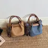 Bolso Moda Textura Viaje Bolso de Hombro Único Cubo Bolso Cruzado Madre-Hija 2026 Otoño Portátil Moderno Elegante Nuevo Coreano
