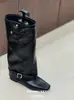 Hebilla de cinturón retro para aumentar la altura, botas de mujer, nuevas botas largas elegantes de punta cuadrada para otoño 2026, botas de montar de caña media