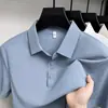 Camisa polo masculina de manga curta antibacteriana 7A para o verão, com tecido de malha texturizada, estilo old money, top casual leve para negócios com fenda
